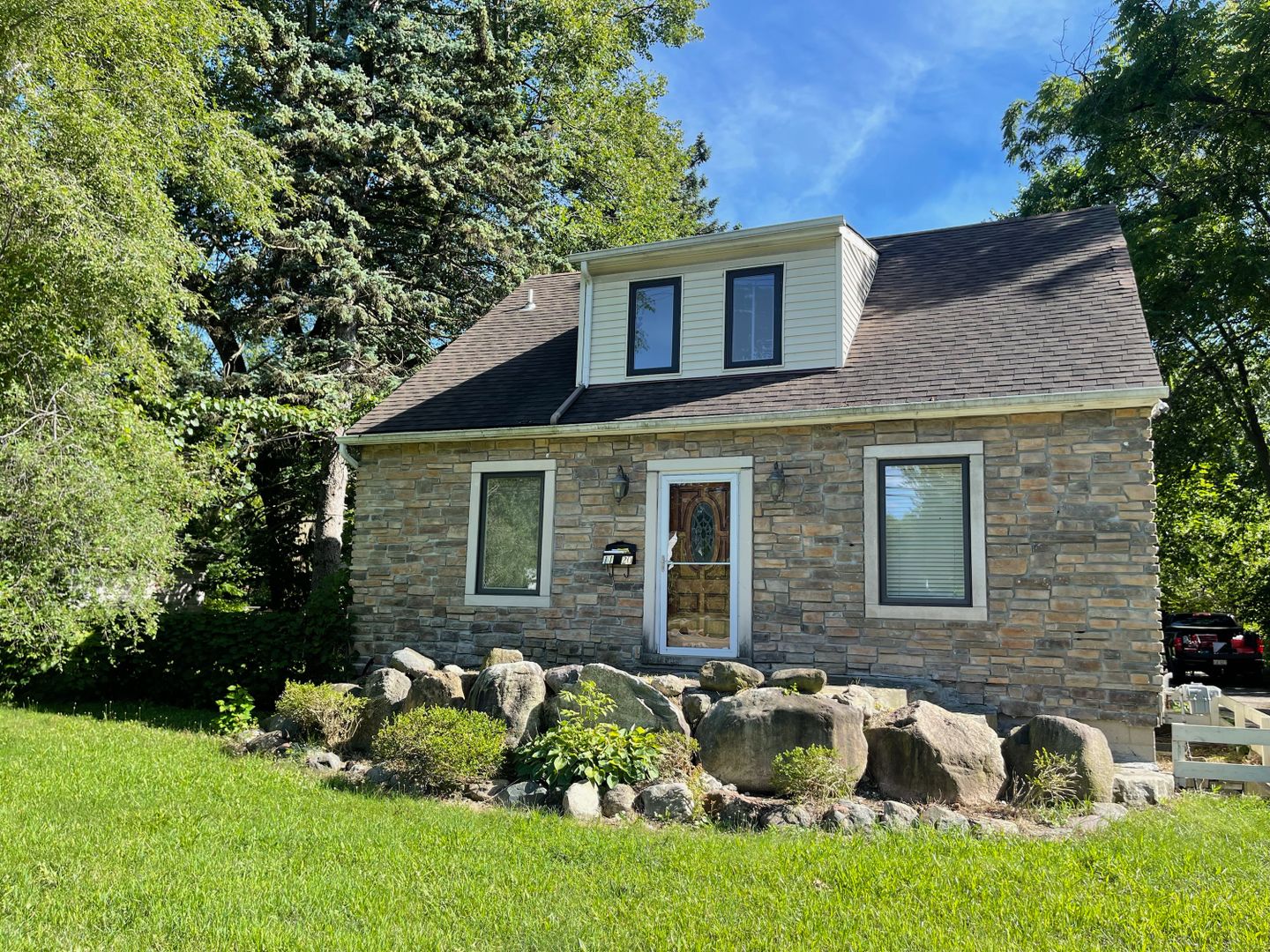 Royal Oak House: 1120 E Forteen Mile Rd