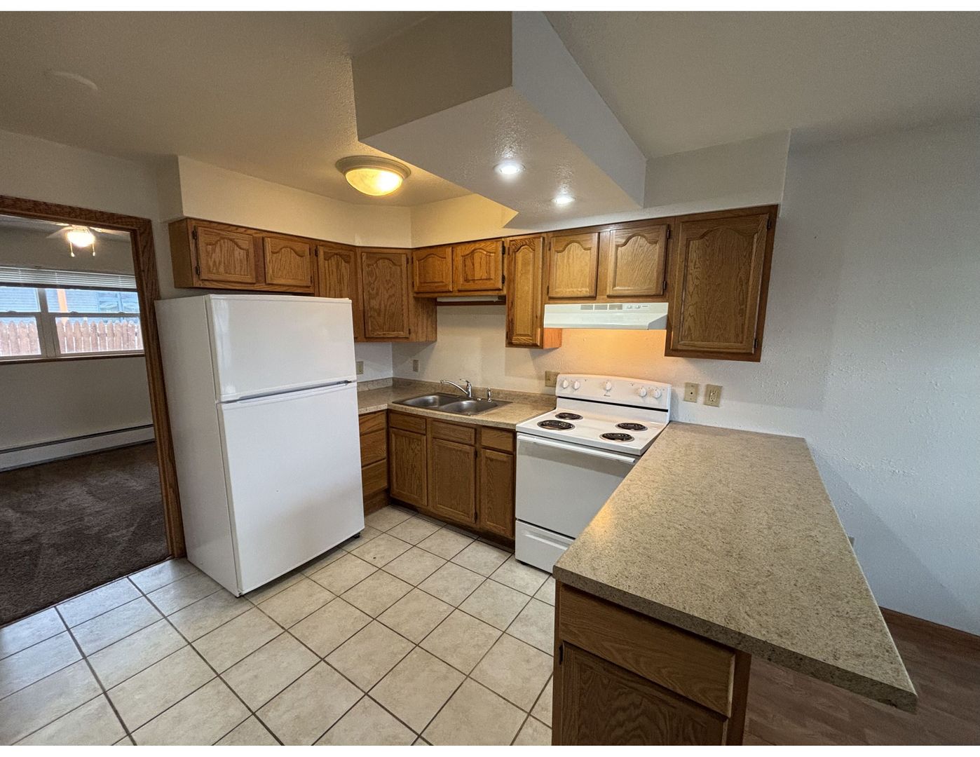 La Crosse Apartment: 1320 Bainbridge St