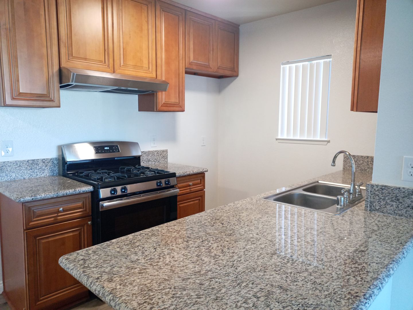 La Puente Apartment: 15400 Francisquito Ave.