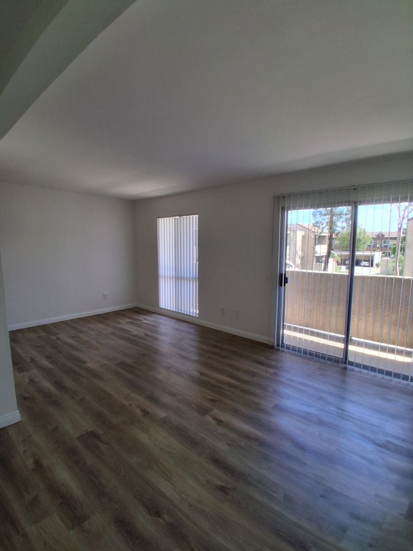 La Puente Apartment: 15400 Francisquito Ave.
