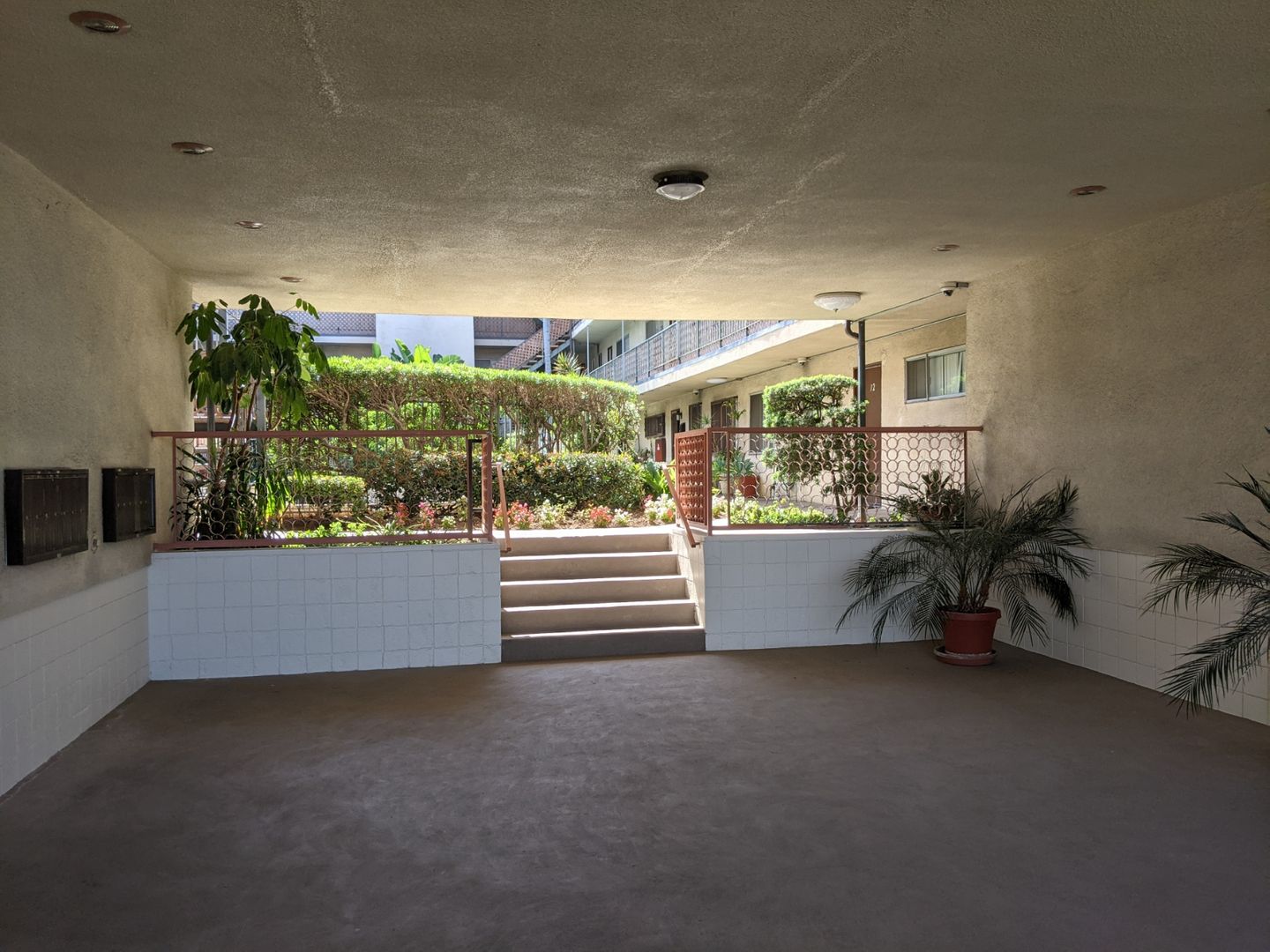 Montebello Apartment: 514 N. Wilcox Avenue