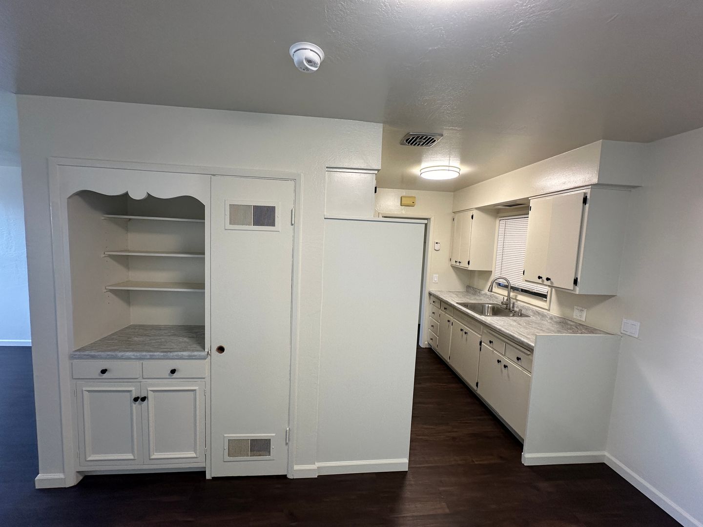 OAKLAND Apartment: 311 LESTER AVENUE