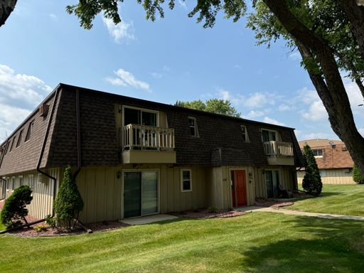 Month-to-month lease or short-term lease available, To apply online, visit: or click the Apply Now button