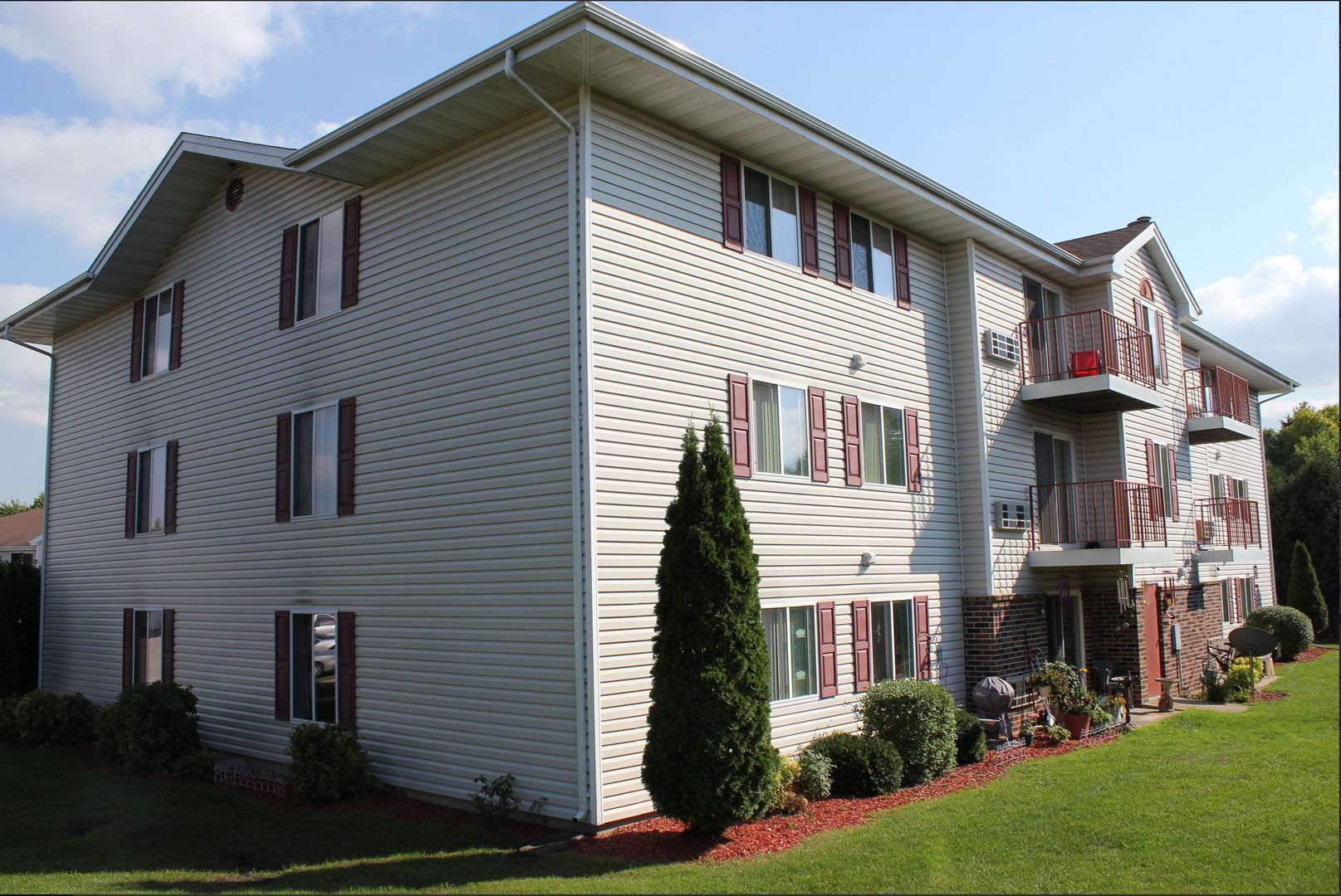 Fond du Lac Apartment: 60 Prairie Road