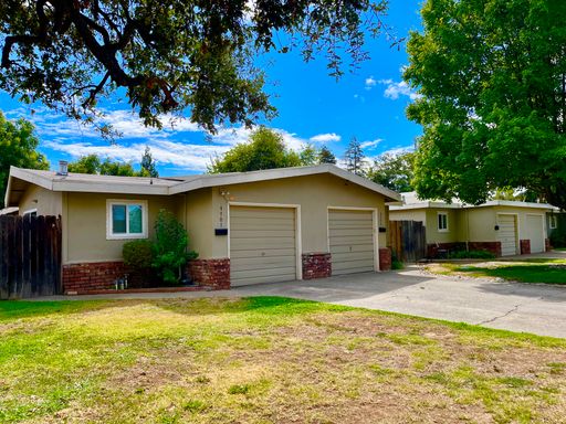 Fruitridge/Pocket/Oak Park Duplex- 4703 Mendocino Blvd – photo 1