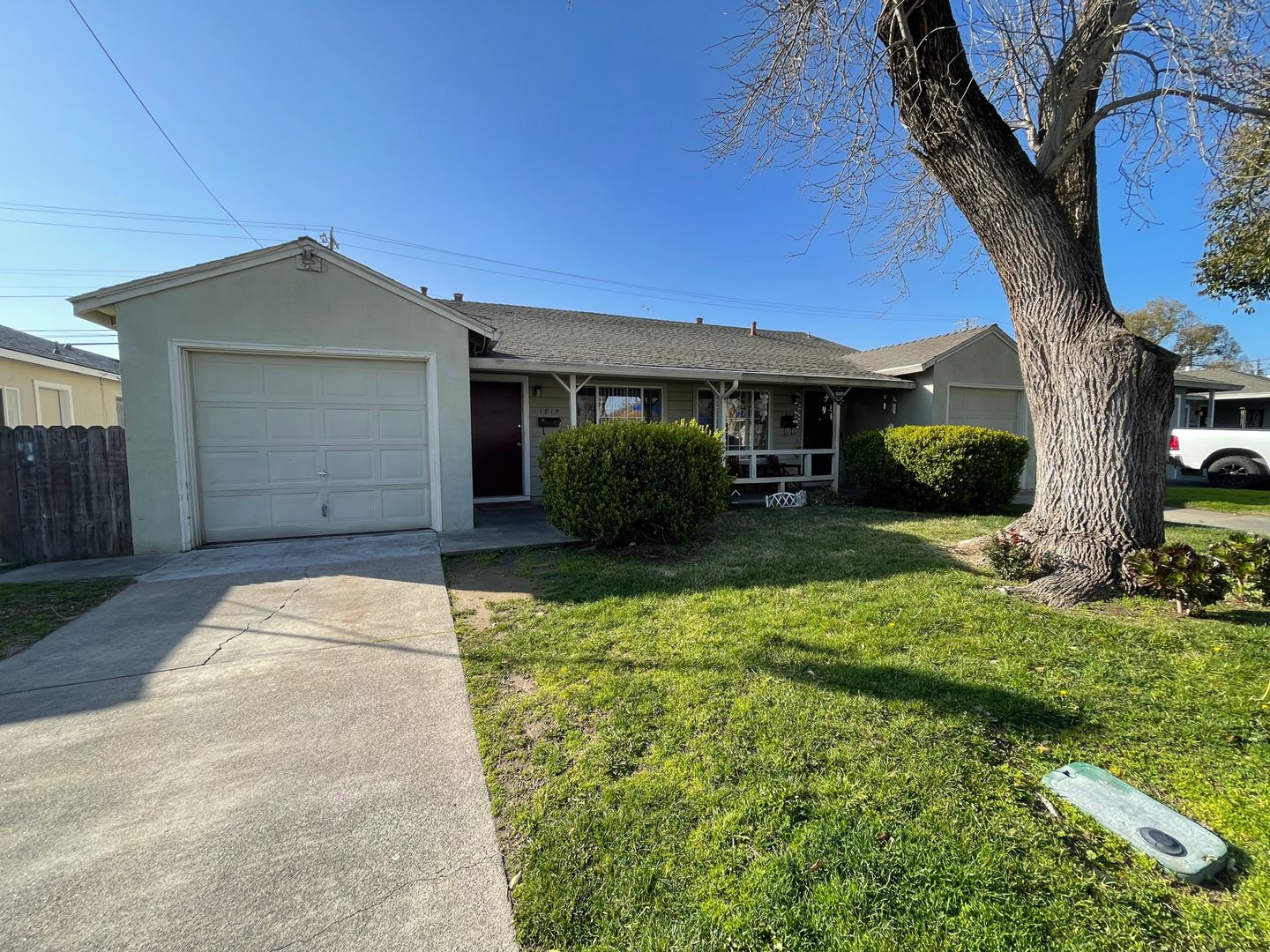 West Sacramento Apartment: 1815-1817 Madrone Avenue