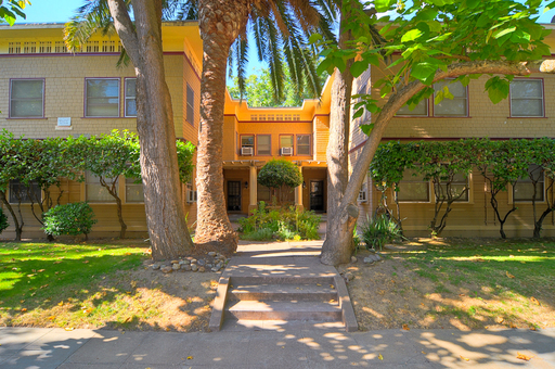 MIDTOWN - Garden Level Victorian One Bed! 2626 I Street #A – photo 1