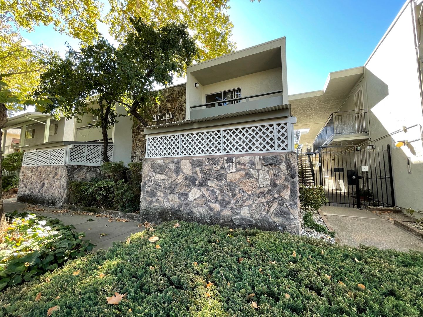 All properties are nonsmoking on the entire grounds. No Pets Permitted