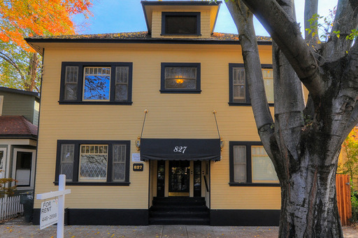 MIDTOWN 1 Bedroom in a Victorian 4-Plex - 827 24th St #1 – photo 1
