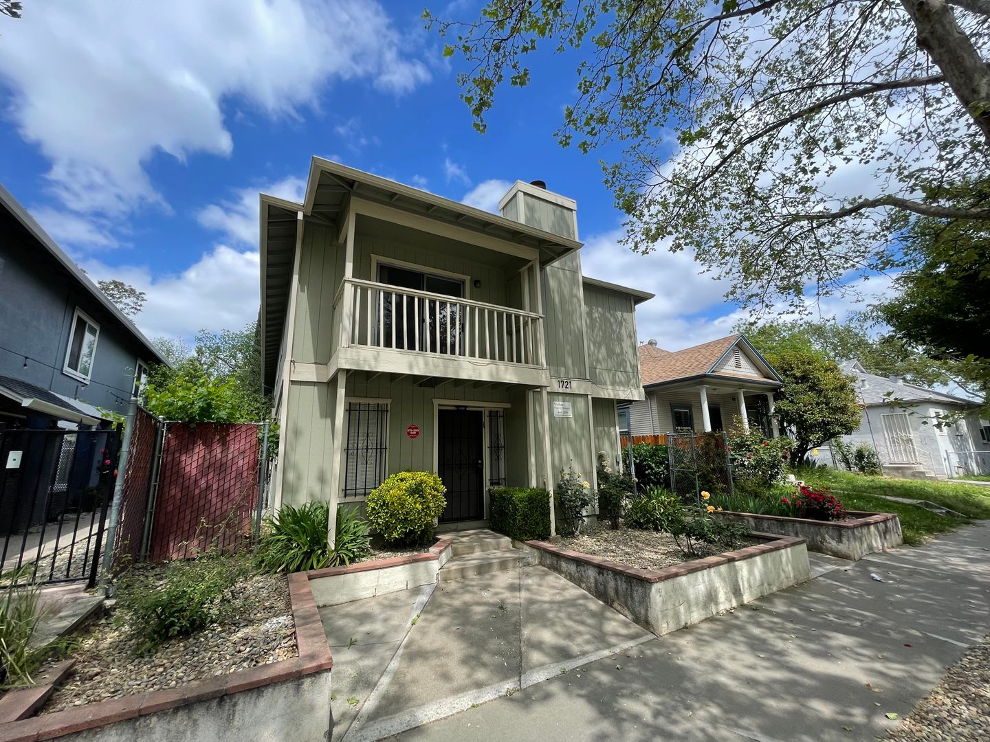 Sacramento Apartment: 1721 W Street