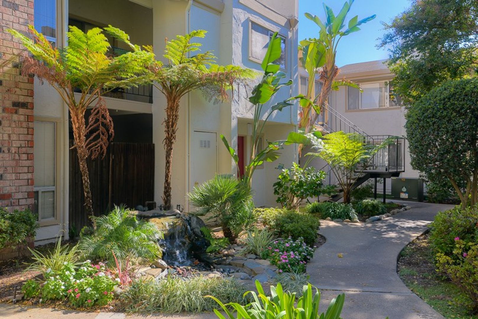 Sacramento Apartment: 3624-50 H Street