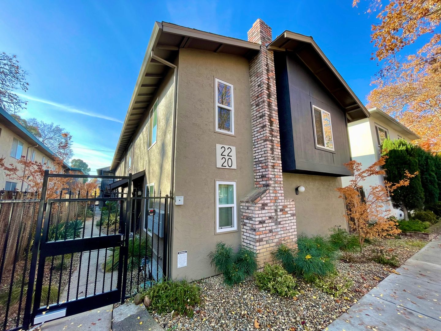 Sacramento Apartment: 2220 O Street