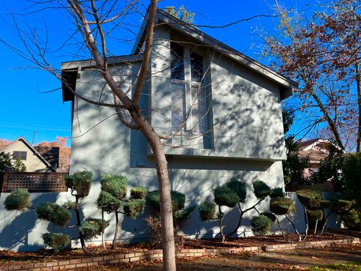 MIDTOWN 2 Bedroom Townhouse- 2421 E #9 – photo 1