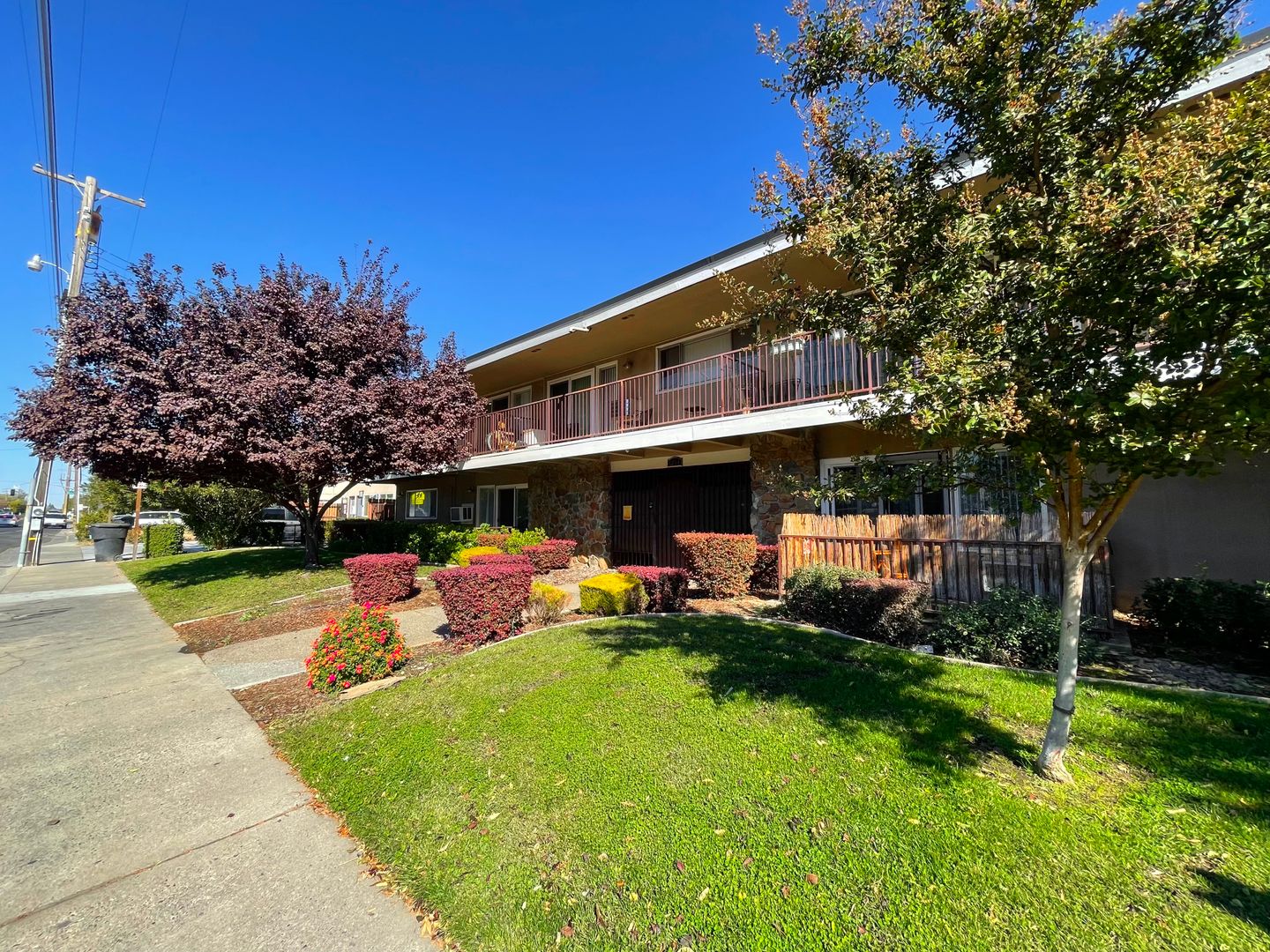 Sacramento Apartment: 1214 Bell Street