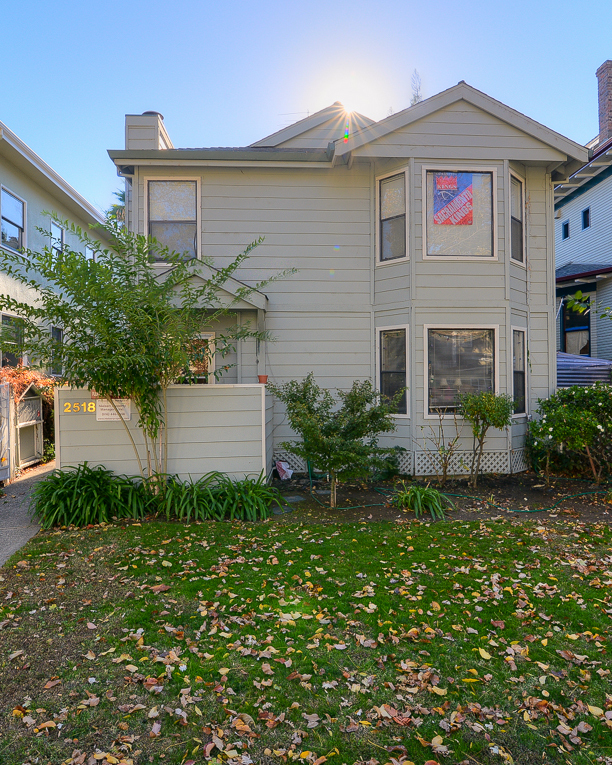 Sacramento Apartment: 2518 Capitol Avenue