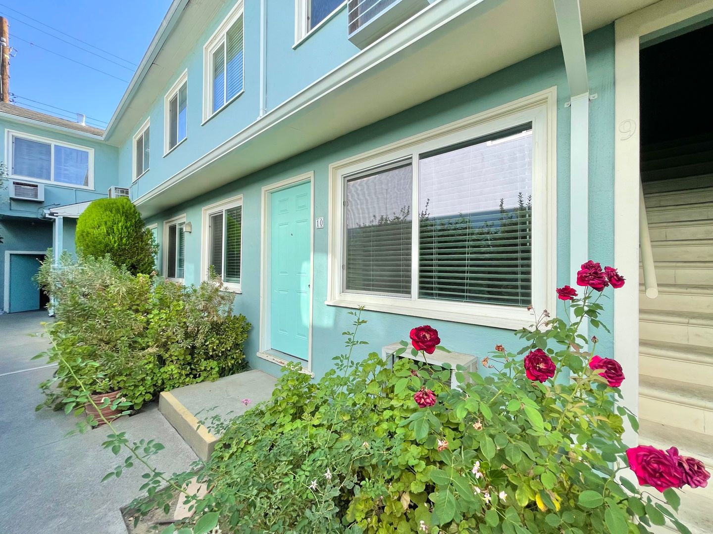 Sacramento Apartment: 2523 N Street