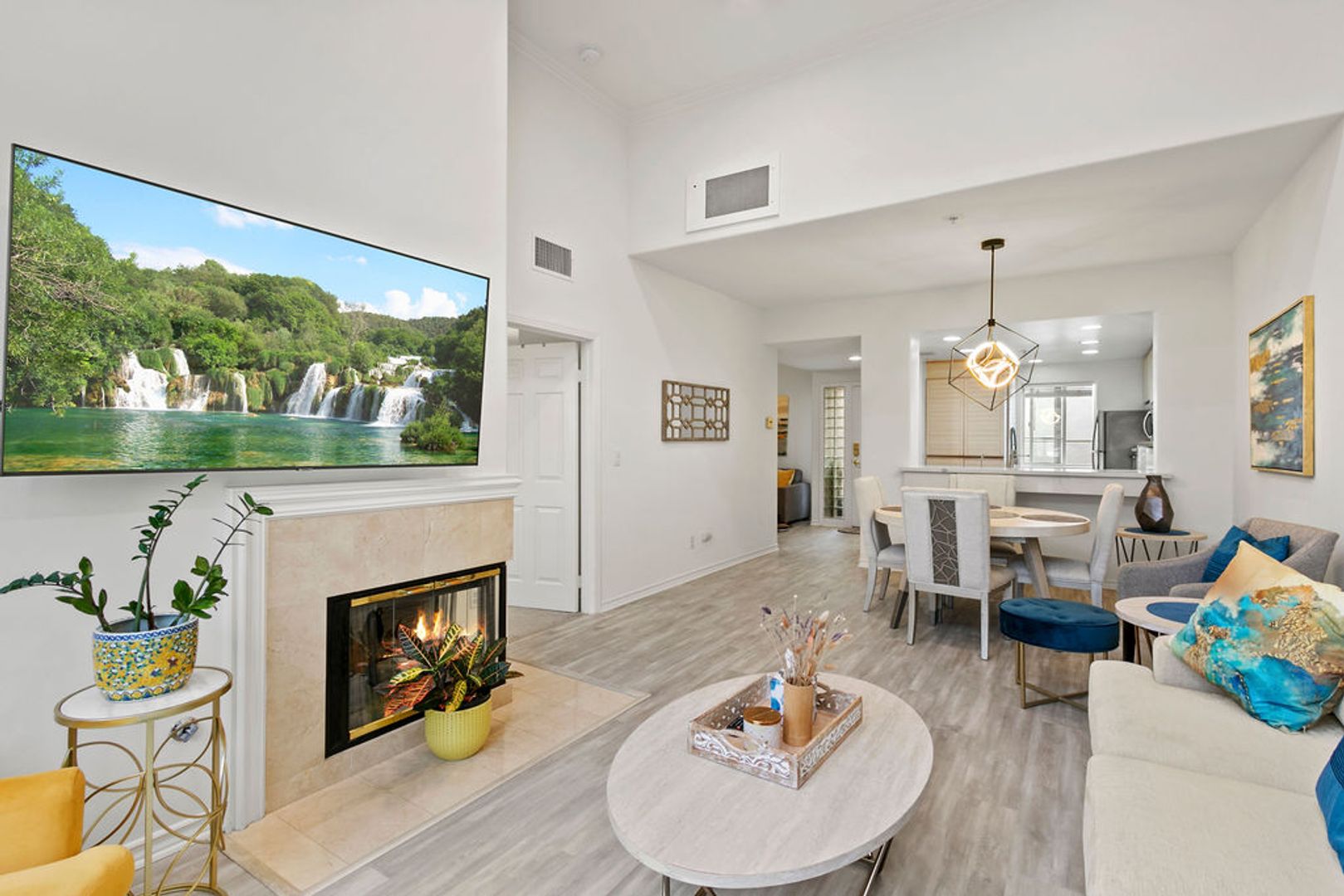 Irvine House: 2243 Martin 415, Irvine, CA