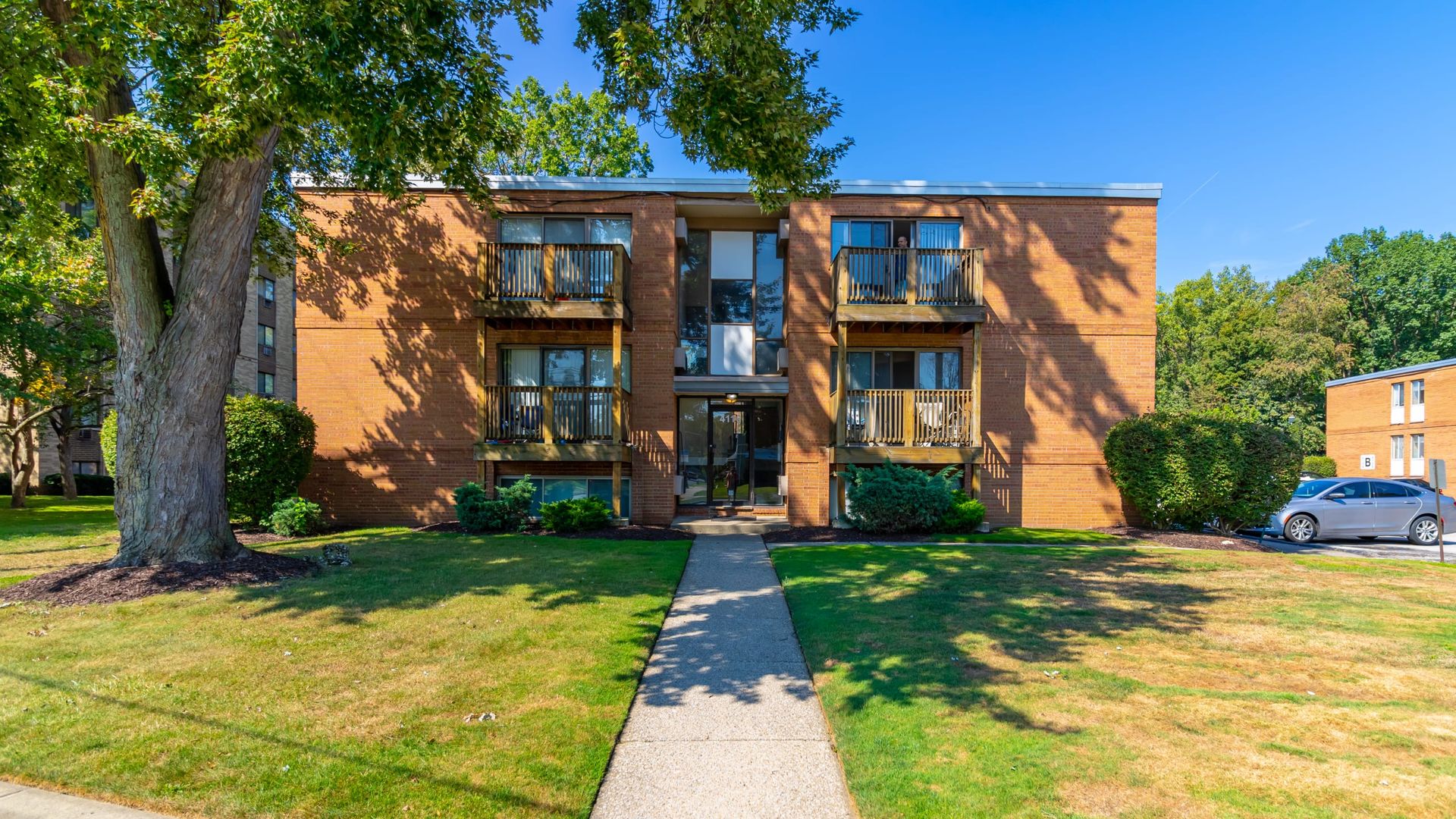 Cleveland Apartment: 4102 Valley Rd.