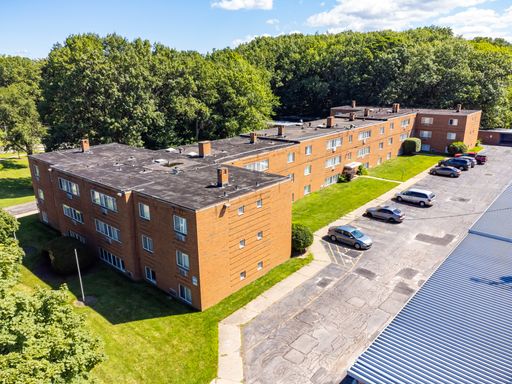 Stunning 1 Bed, 1 Bath Unit - Welcome Home – photo 1