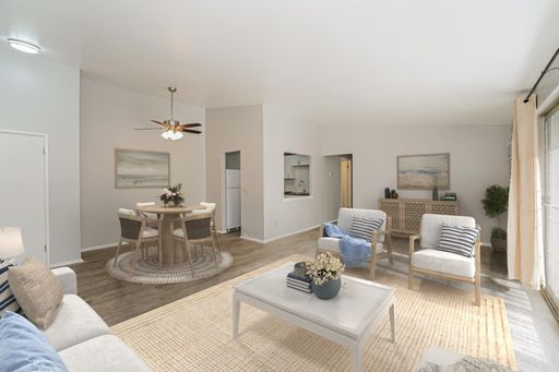 Stunning 2 Bed, 1 Bath Unit - Newly Remodeled with Luxury Finishes! – photo 1