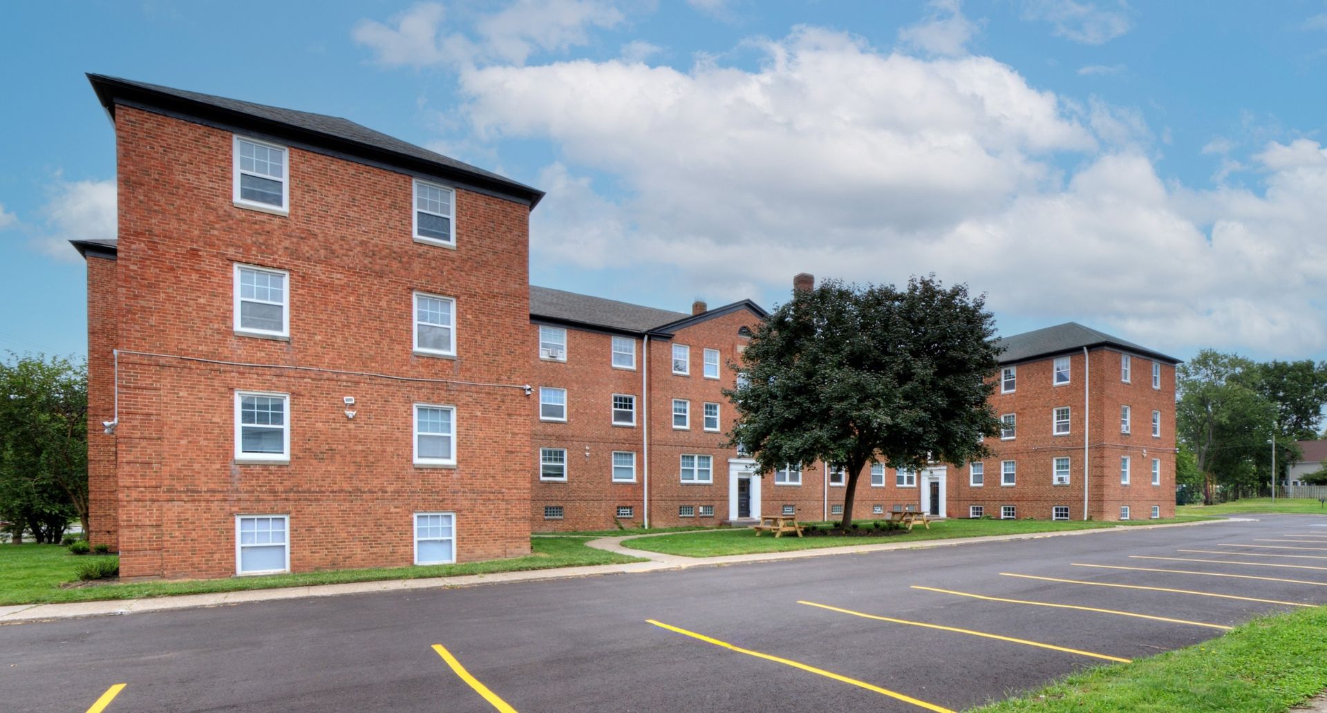 4027 Rocky River Dr.