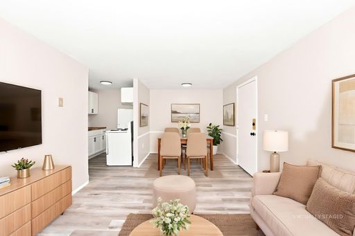 Stunning 1 Bed, 1 Bath Unit - Newly Remodeled with Luxury Finishes! – photo 1