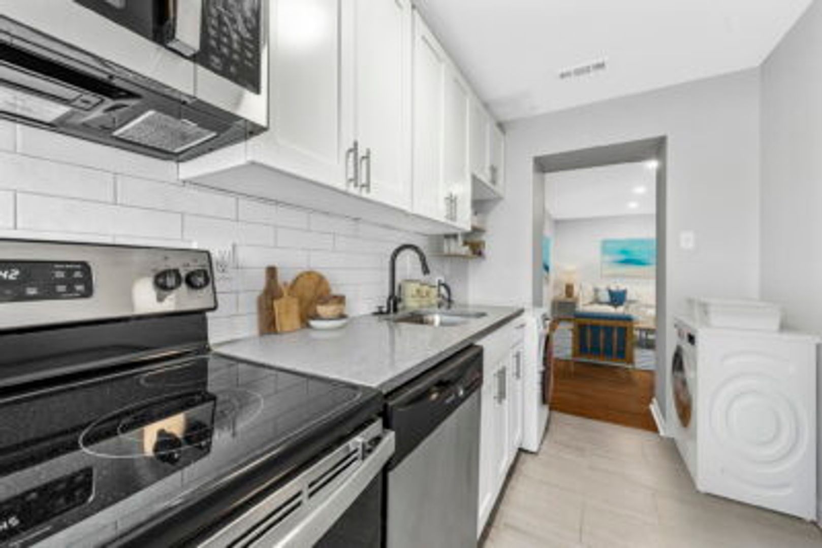 St. Louis Apartment: 4528 Nebraska St