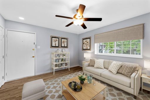 Beautiful 1 Bedroom Apartment in Maplewood – photo 1