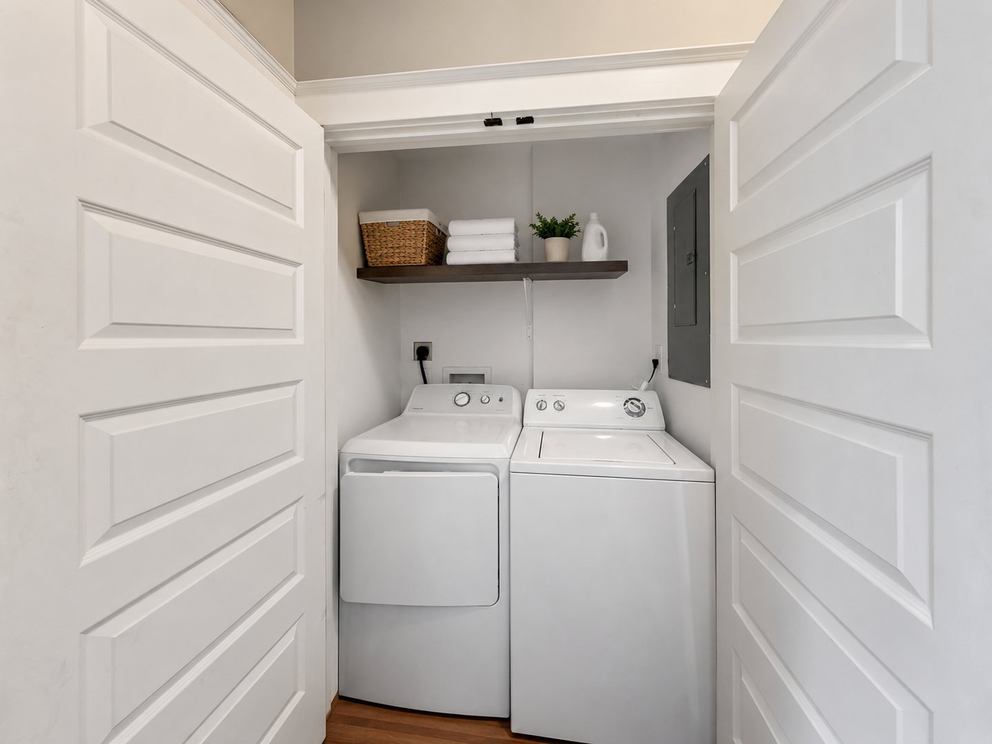 Laundry room at 6409 Enright LLC (3 of 3)