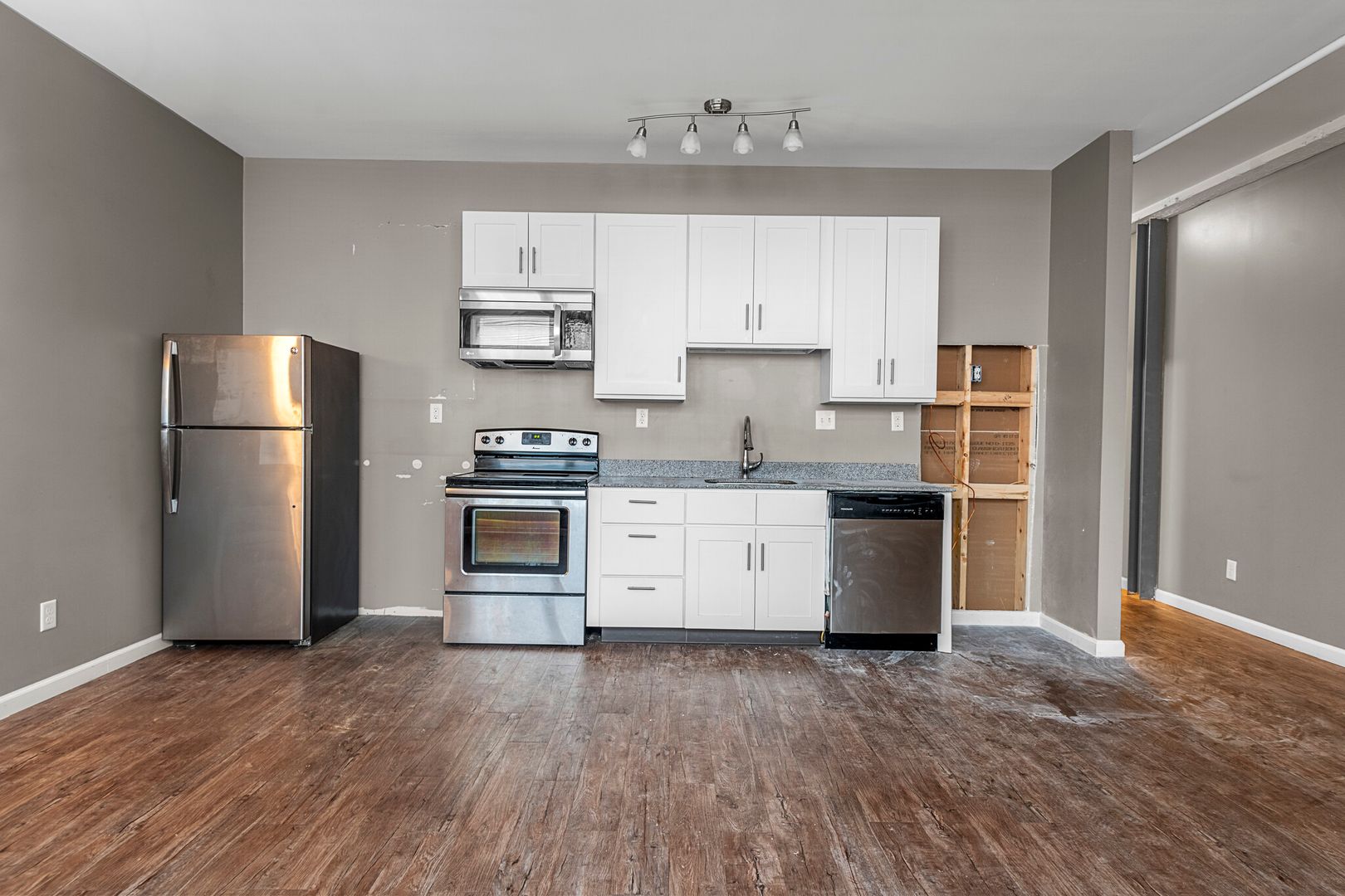 4242 Lindell Blvd LLC 4 of 15