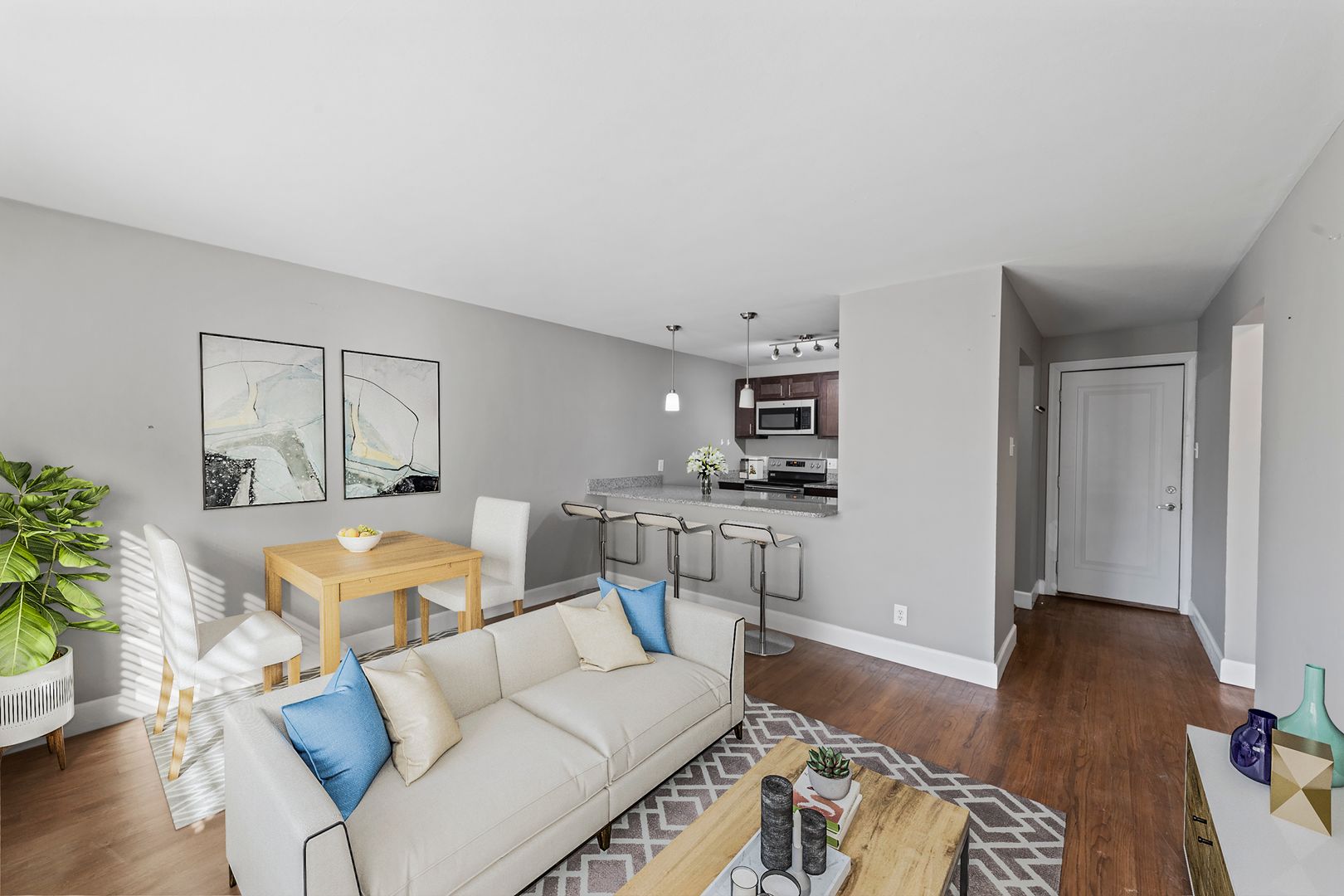 St. Louis Apartment: 3119 Morganford Rd.