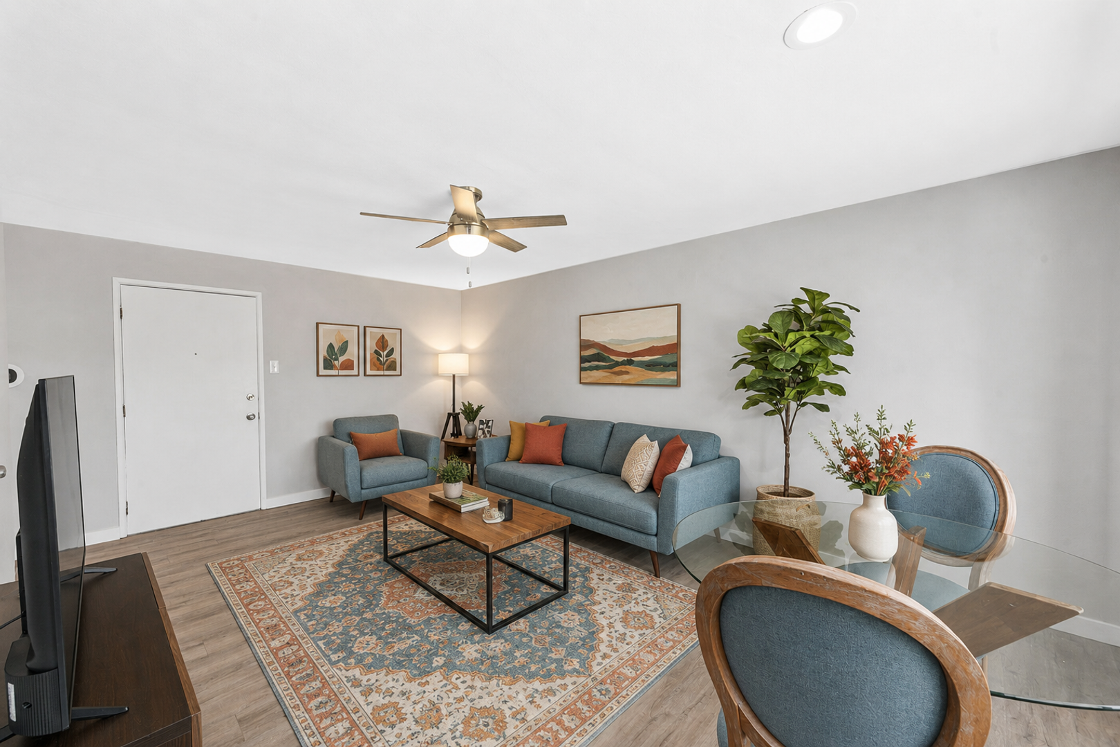 Saint Louis Apartment: 7201-05 Gravois Ave