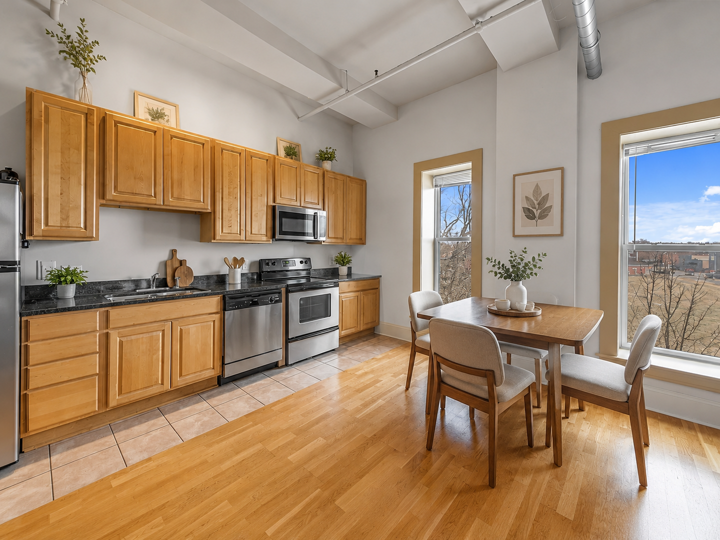 3301 Park Ave. 3 of 6