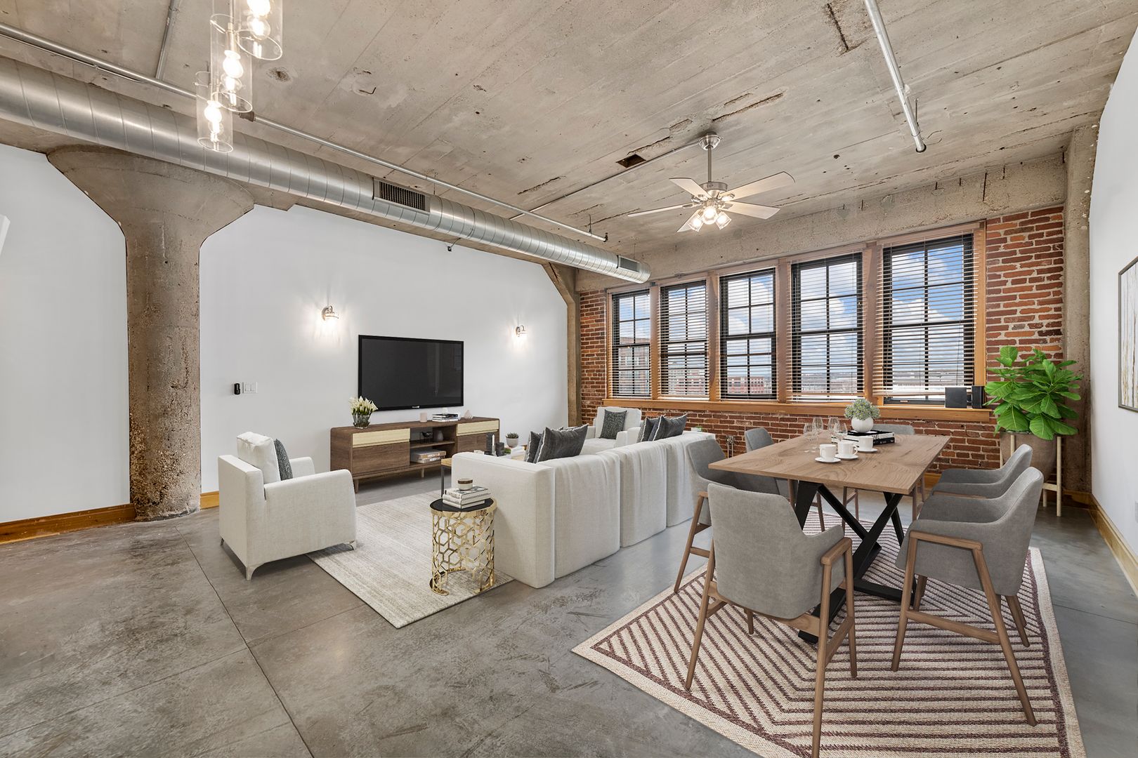 St. Louis Apartment: 2605-2637 Washington Ave.