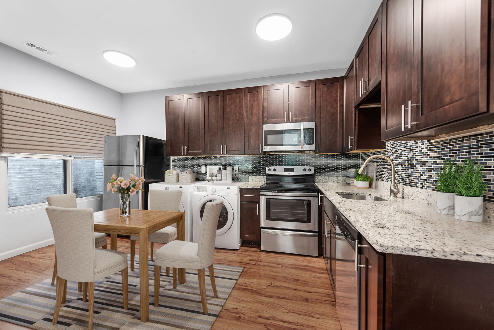 Saint Louis Apartment: 1500 Menard St