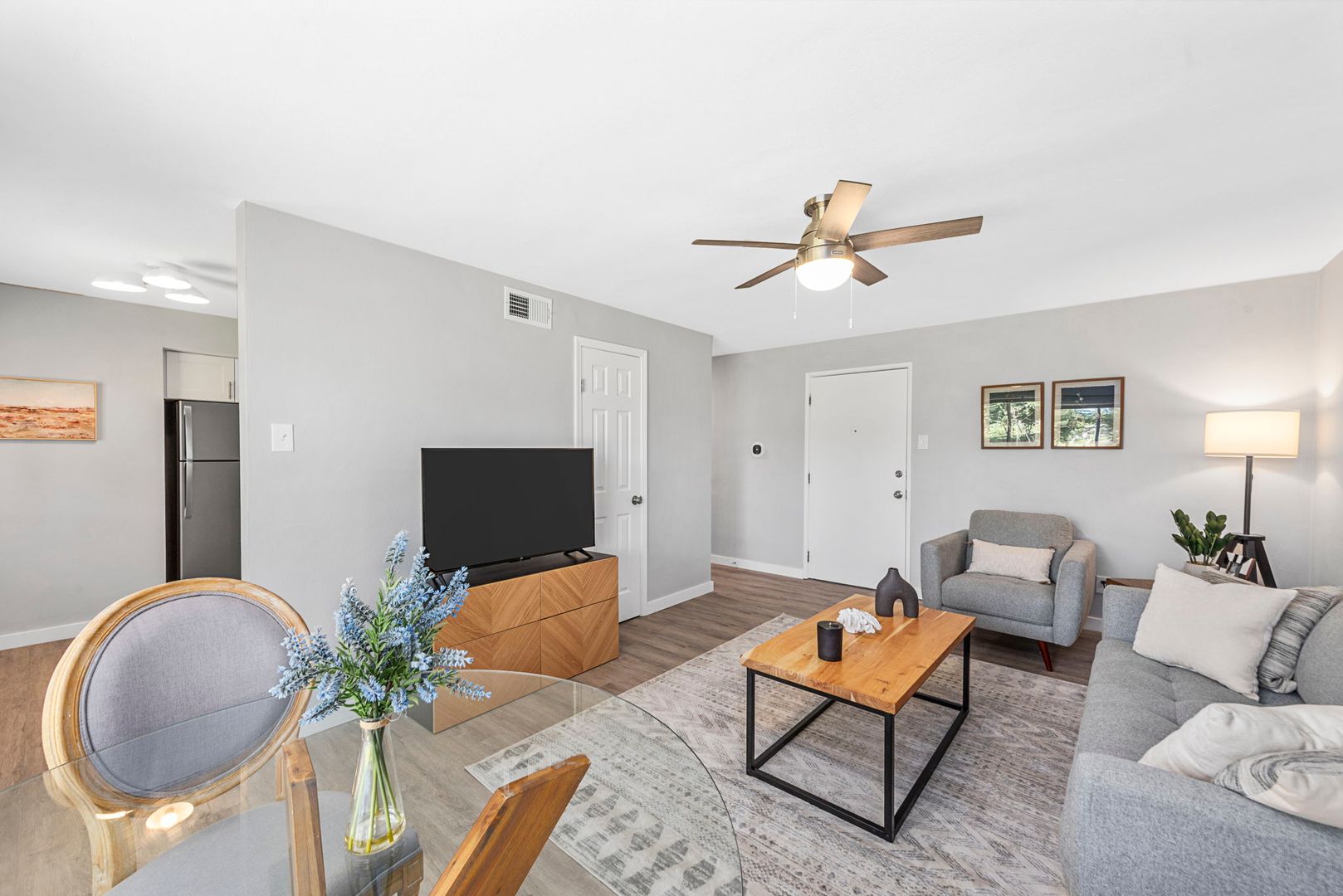 Saint Louis Apartment: 7201-05 Gravois Ave