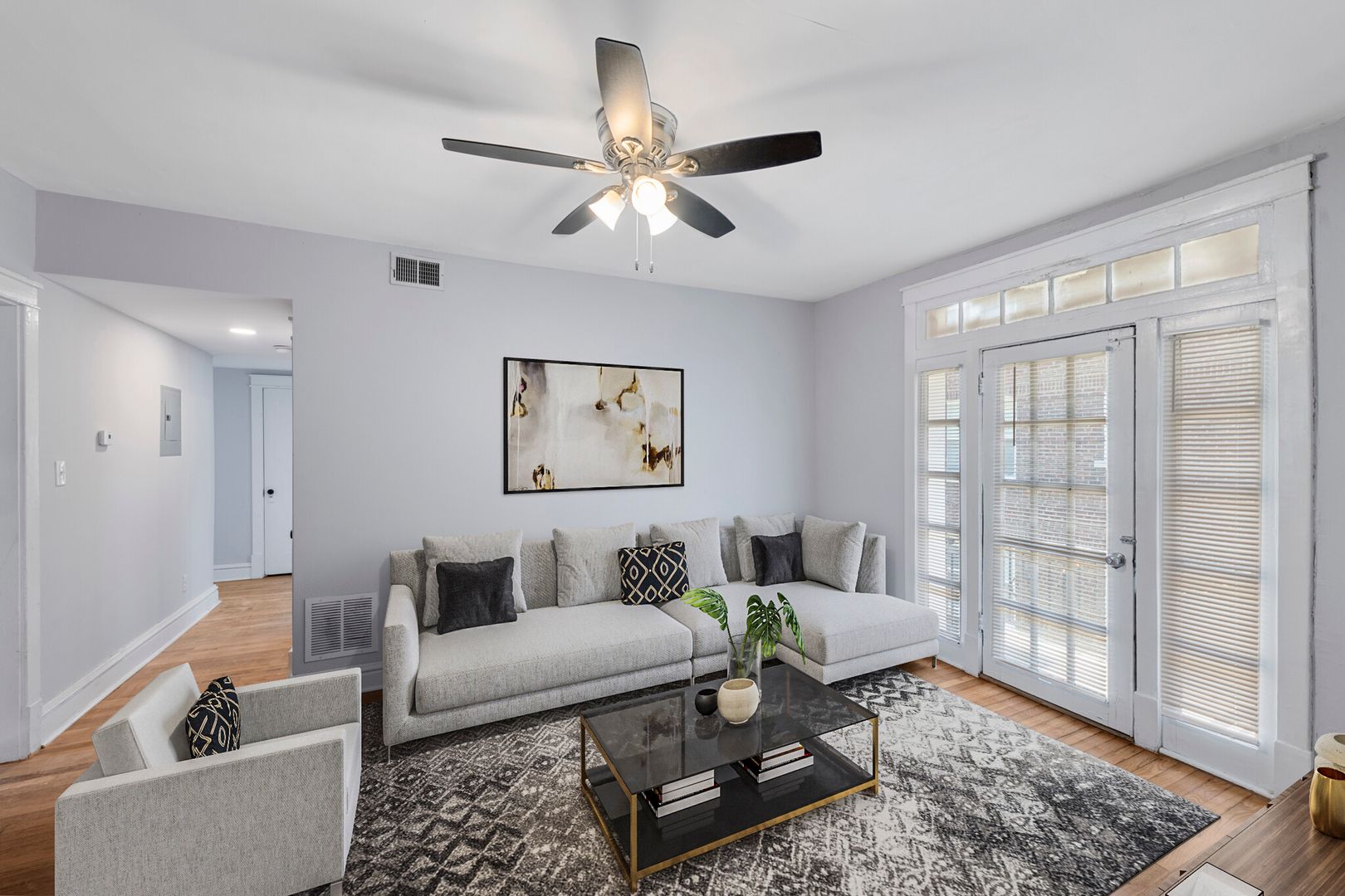 St. Louis Apartment: 2622-26 S. KingsHighway