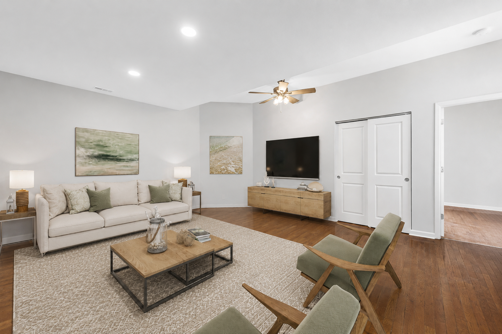 St. Louis Apartment: 4528 Nebraska St