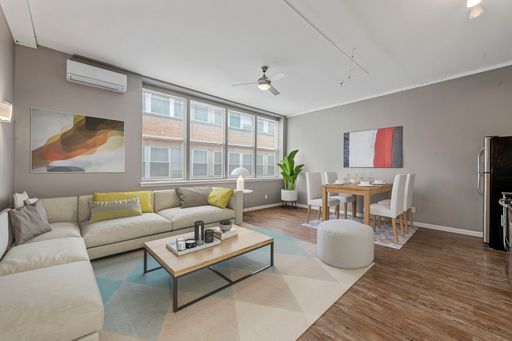 Modern 1 Bedroom Apartment in the Heart of the Central West End – photo 1