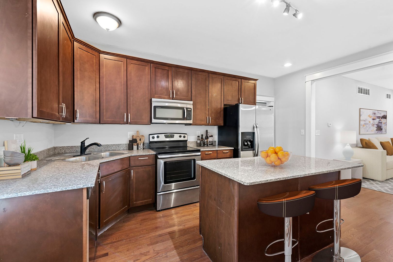 6409 Enright LLC 9 of 12