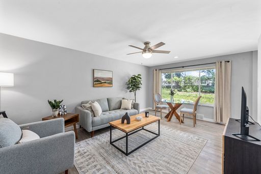 Charming 1 Bedroom Apartment – photo 1