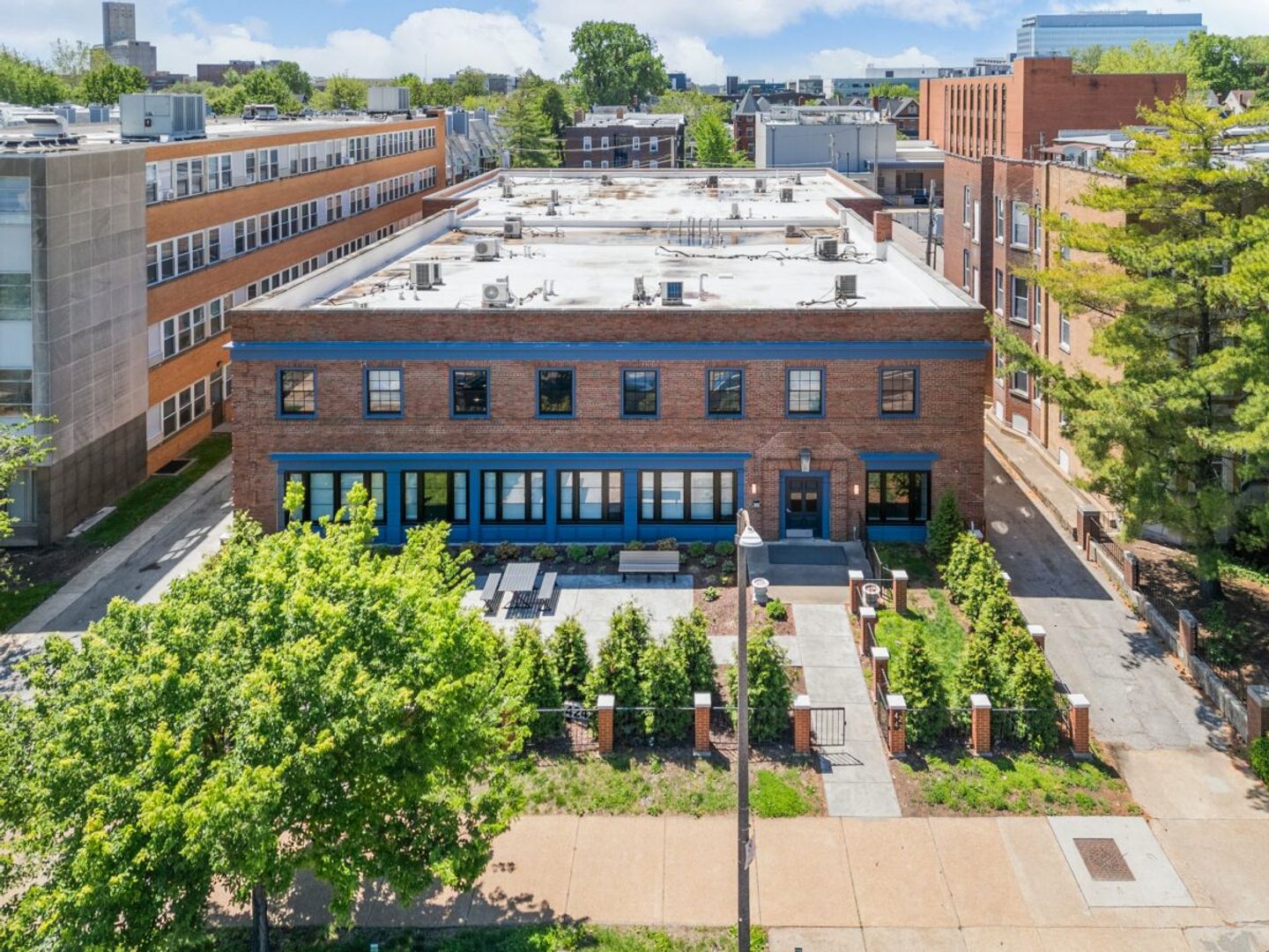 4242 Lindell Blvd LLC 7 of 15