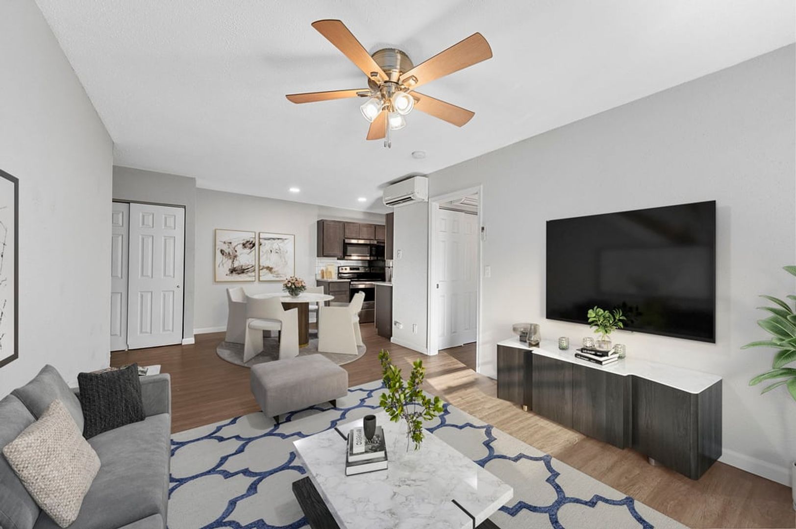 St. Louis Apartment: 5825 Southwest Ave.