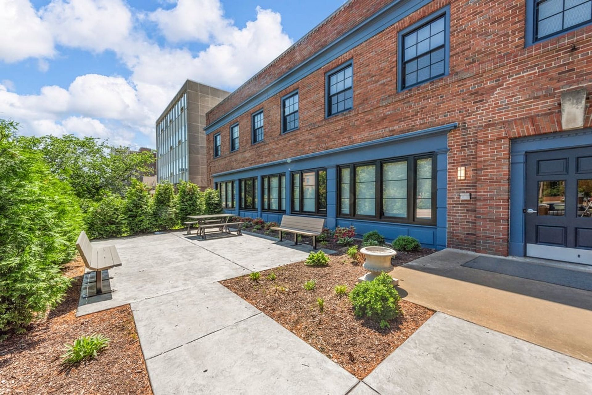 4242 Lindell Blvd LLC 4 of 12