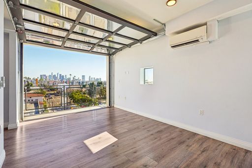 Ktown 1bd/1ba Loft with DTLA Skyline Views (6 Weeks Free!) – photo 1