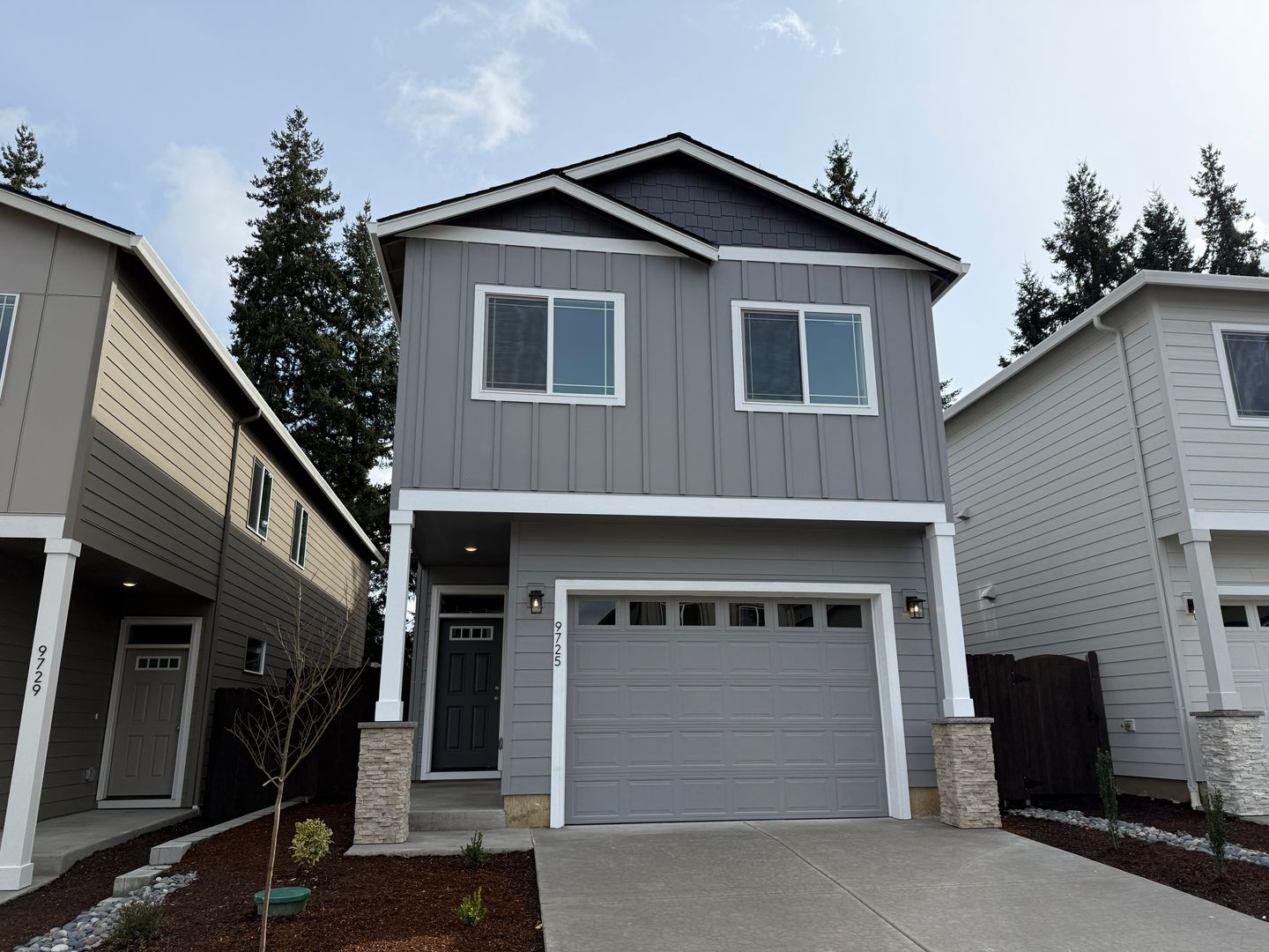 Vancouver House: 9814 NE 29th Avenue