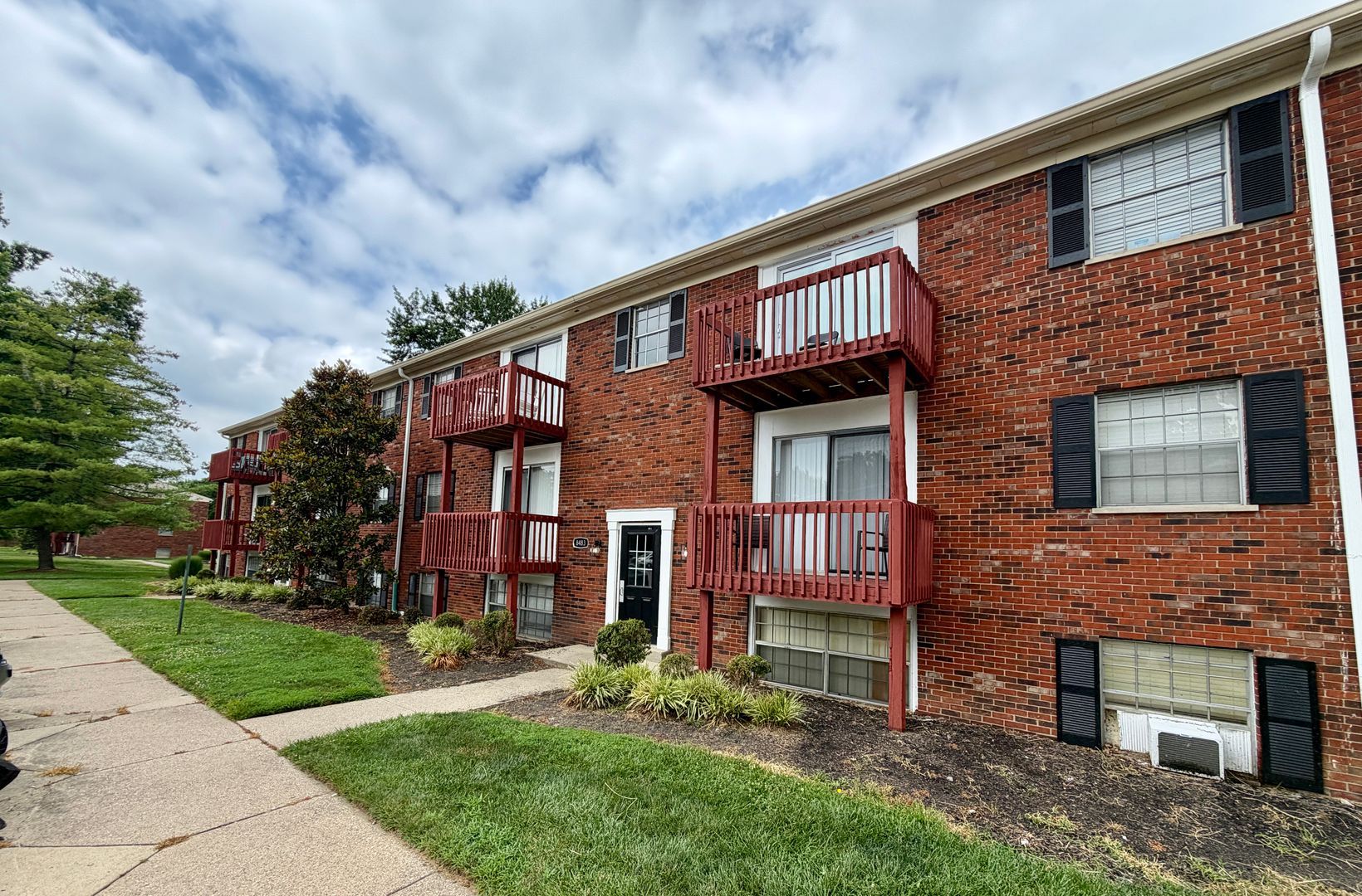 Cincinnati Apartment: Beech Ave