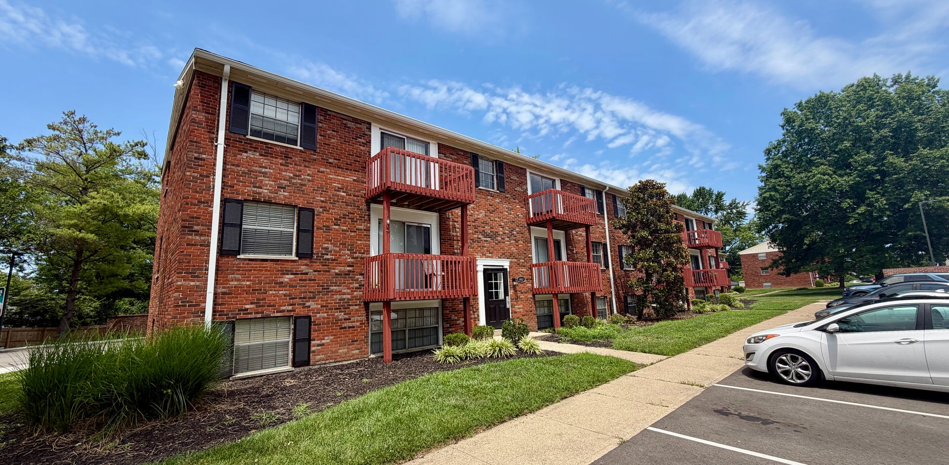 Cincinnati Apartment: Beech Ave
