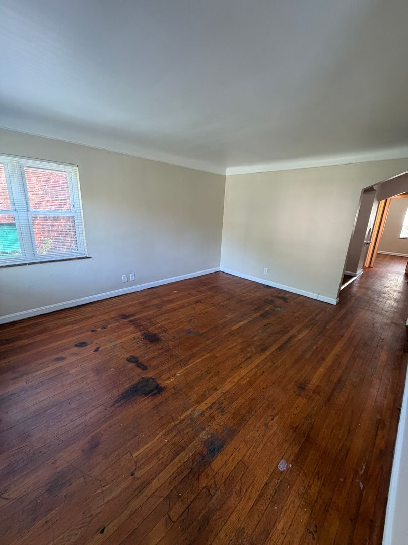 Cincinnati Apartment: 5016 Newfield Ave