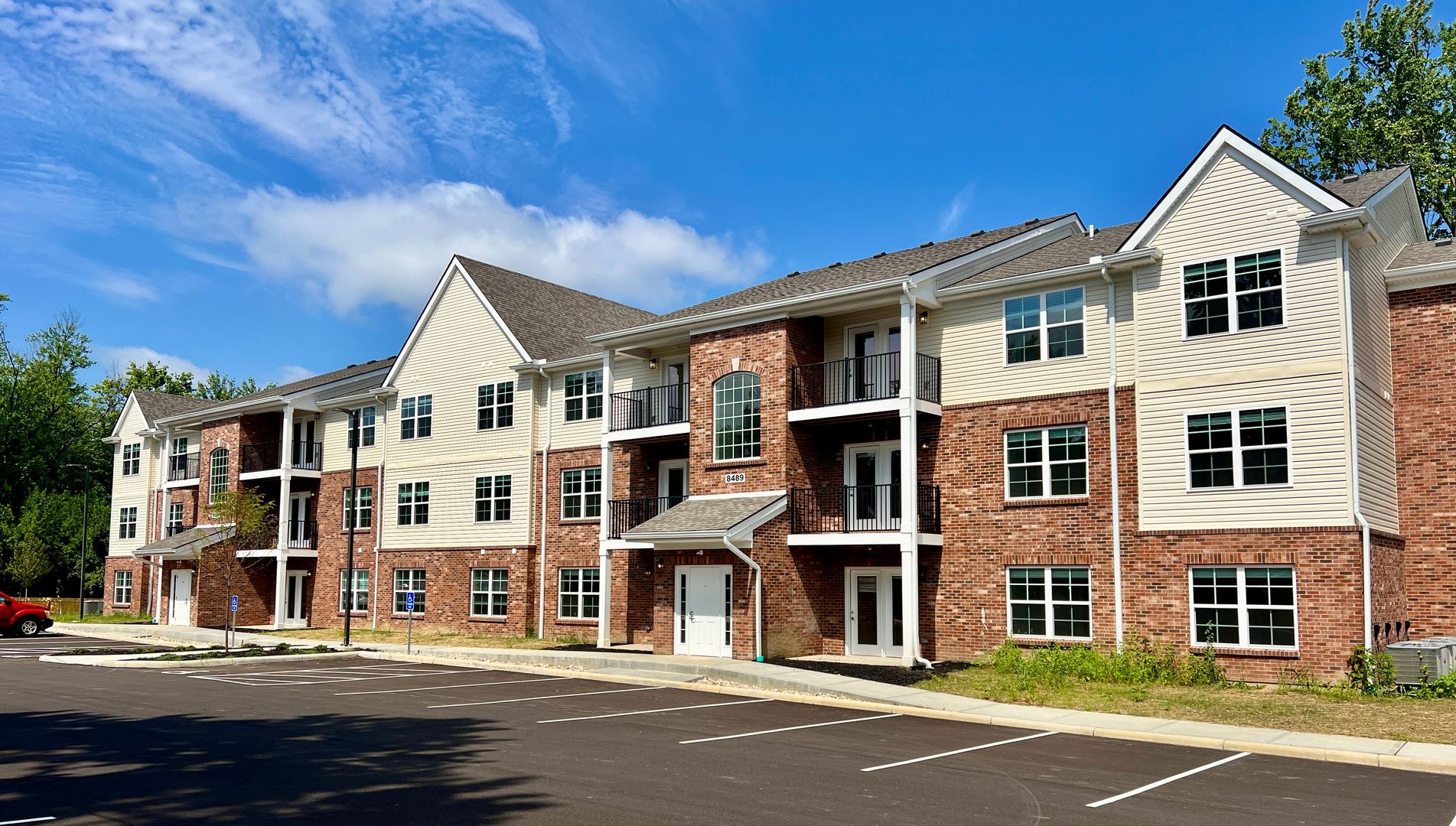 Cincinnati Apartment: 4238 Kugler Mill Rd